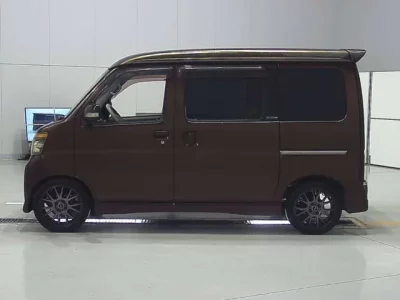 Daihatsu Atrai Wagon