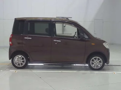 Daihatsu TANTO EXE