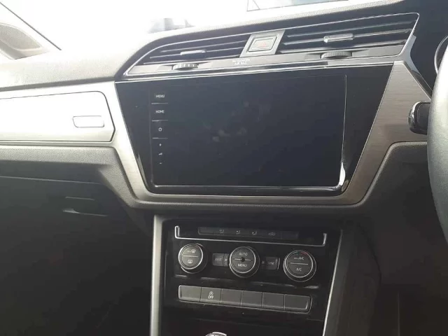 Volkswagen GOLF TOURAN