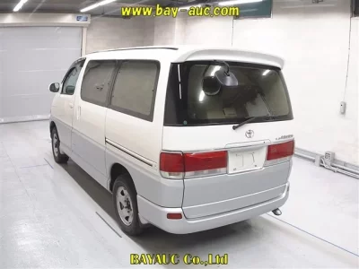 Toyota HIACE REGIUS