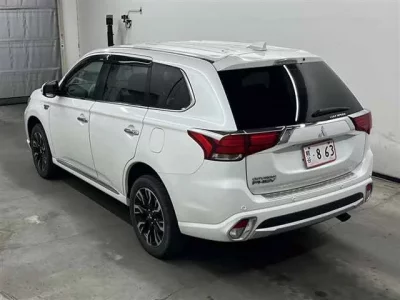 Mitsubishi OUTLANDER PHEV