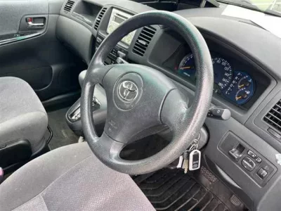 Toyota COROLLA SPACIO