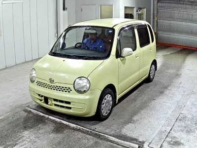 Daihatsu MOVE LATTE