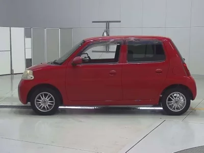 Daihatsu Esse