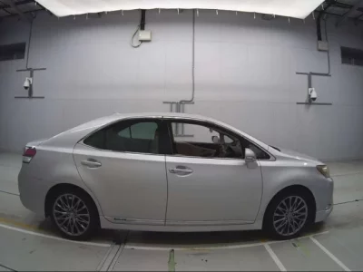 Lexus HS