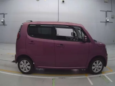 Suzuki MRWAGON