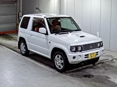 Mitsubishi PAJERO MINI