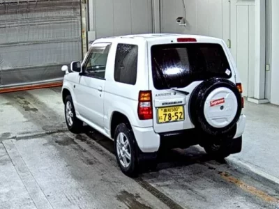 Mitsubishi PAJERO MINI