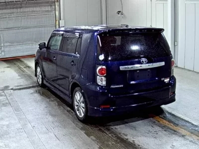 Toyota COROLLA RUMION