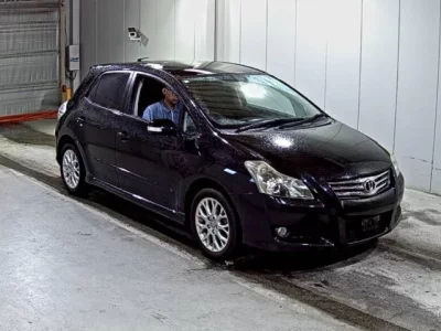 Toyota BLADE