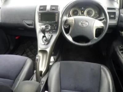 Toyota BLADE