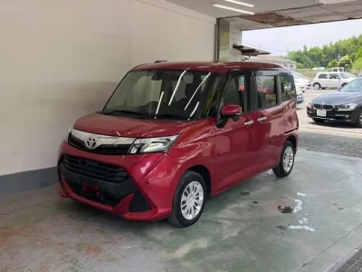 Toyota TANK