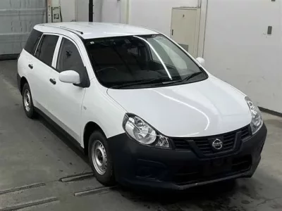 Nissan AD