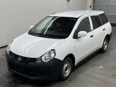 Nissan AD