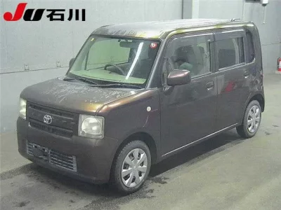 Toyota PIXIS SPACE