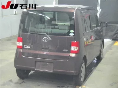 Toyota PIXIS SPACE