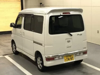 Daihatsu Atrai Wagon