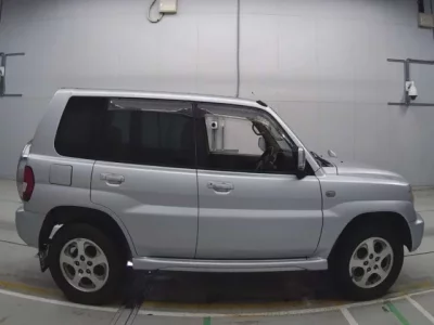 Mitsubishi PAJERO IO