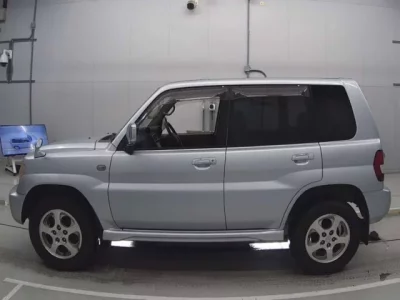 Mitsubishi PAJERO IO