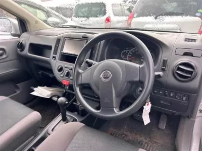 Nissan AD
