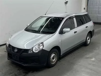 Nissan AD