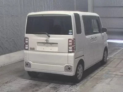 Toyota PIXIS MEGA