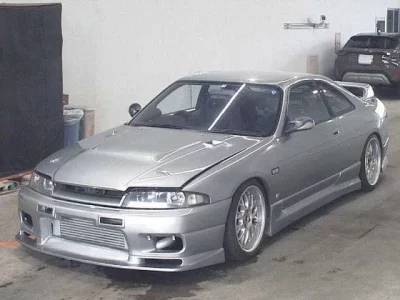 Nissan SKYLINE