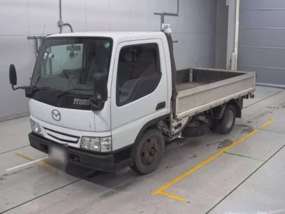 Mazda TITAN