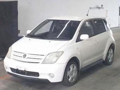 Toyota IST