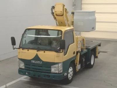 Isuzu ELF