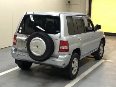 Mitsubishi PAJERO IO