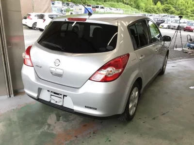 Nissan TIIDA