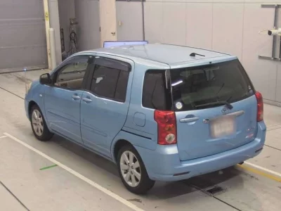 Toyota RAUM