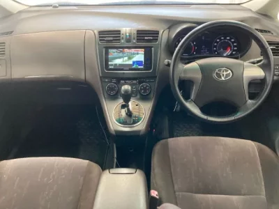 Toyota MARK X ZIO