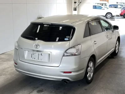 Toyota MARK X ZIO