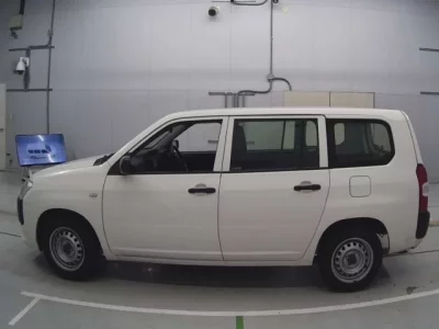 Toyota SUCCEED