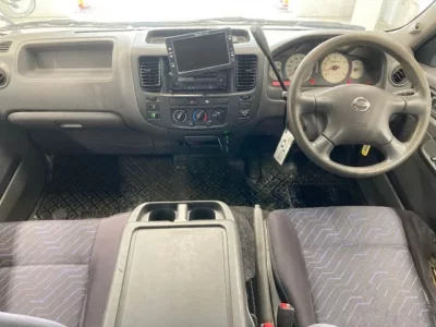 Nissan CARAVAN BUS