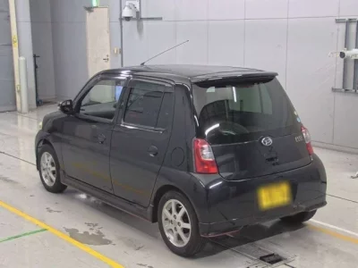 Daihatsu Esse