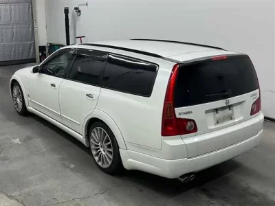 Nissan STAGEA