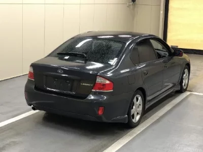 Subaru LEGACY B4