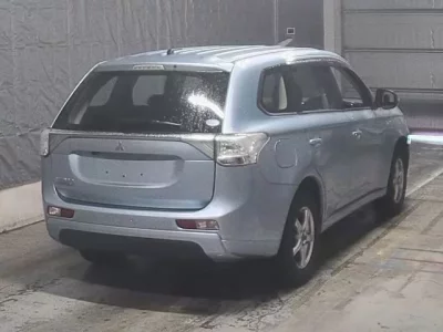 Mitsubishi OUTLANDER PHEV