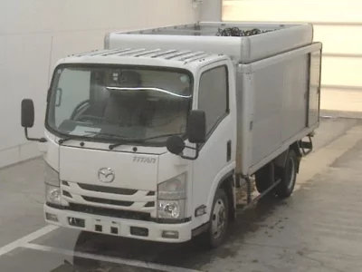 Mazda TITAN