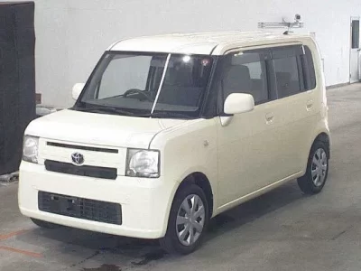 Toyota PIXIS SPACE