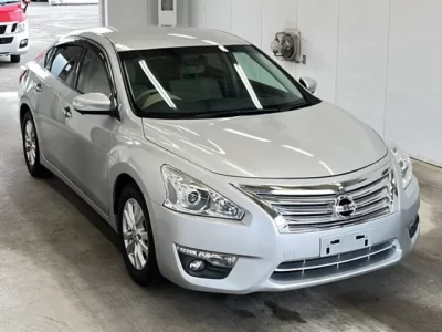 Nissan TEANA