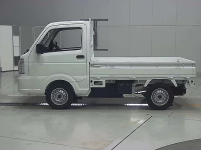 Nissan CLIPPER TRUCK