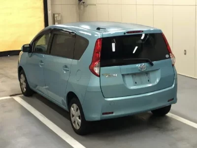 Toyota PASSO SETTE