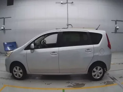 Toyota PASSO SETTE