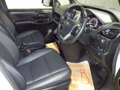 Toyota ESQUIRE