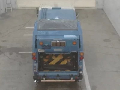 Isuzu ELF