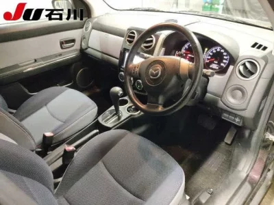 Mazda VERISA